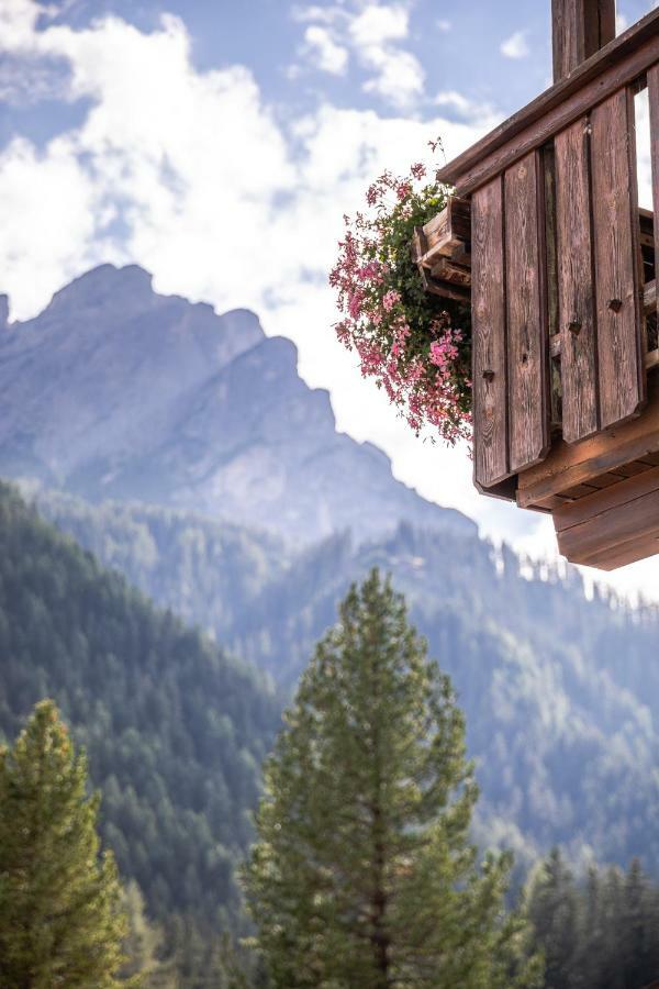 Waidacherhof Apartments Braies  Exterior foto